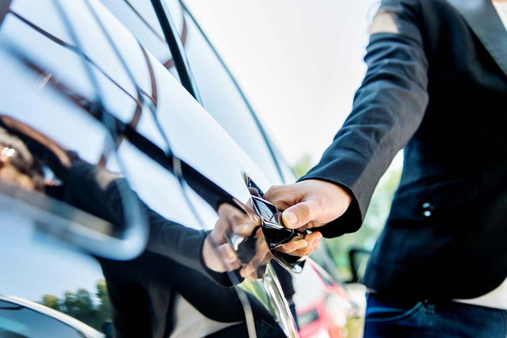 What to Consider when Choosing your Next Car Service
